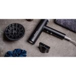 Humanas  HD-AT03 Air Touch  luxus hajszárító,  2000W 4 hőmérséklet 2 teljesítmény fokazat, LED, mágneses rögzítés