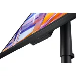 Samsung ViewFinity 32" S8 S80UH VA monitor, 4K UHD (3840x2160), 60Hz, 16:9, 5ms, 350 cd/m2, DisplayPort, HDMI, USB-C