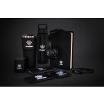 Vezetek-nelkuli-fulhallgato-vilagito-logoval