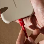 Apple Beats USB-C/USB-C adatkábel 1,5 m piros