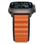 SPIGEN WBF1 szíj Apple Watch 8 / 9 / 10 / 11 / SE / ULTRA készülékhez (44 / 45 / 46 / 49 MM) fekete/narancs