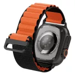 SPIGEN WBF1 szíj Apple Watch 8 / 9 / 10 / 11 / SE / ULTRA készülékhez (44 / 45 / 46 / 49 MM) fekete/narancs