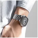 RINGKE METAL ONE AIR Apple Watch 8 / 9 / 10 / 11 / SE / ULTRA készülékhez (44 / 45 / 46 / 49 MM) ezüst